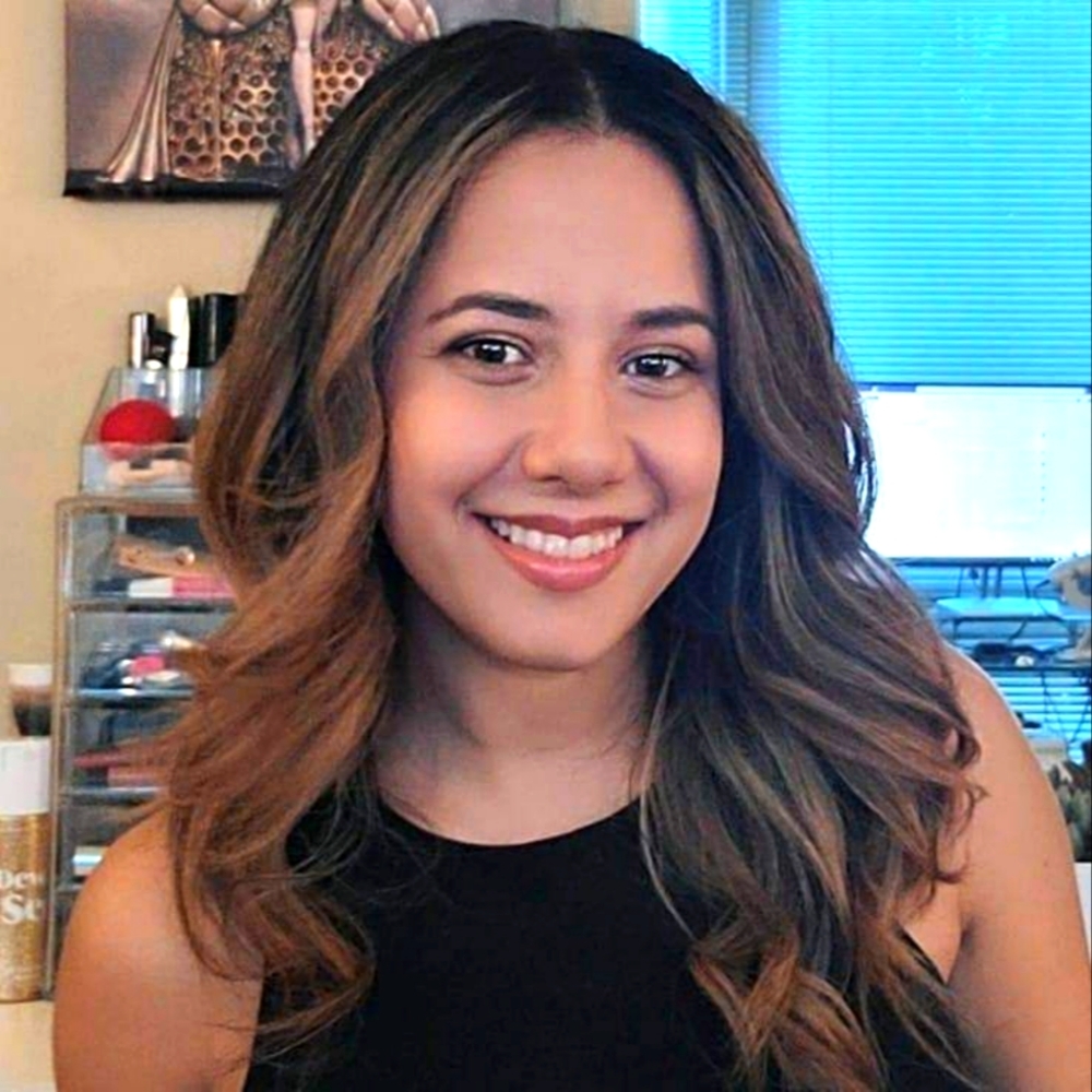 Meet your Posher, Sarina